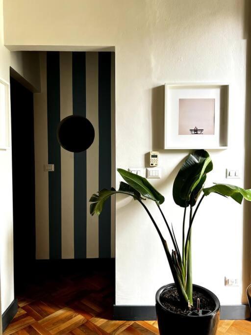 Lavi' Suite Elegante Centrale Luminoso Turin Luaran gambar