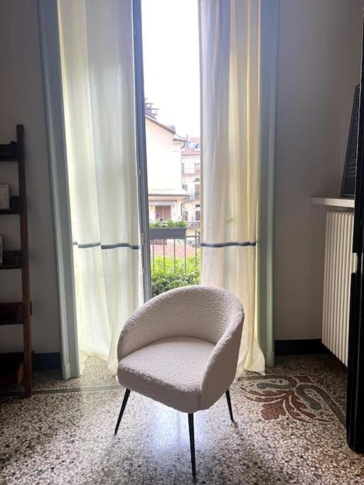 Lavi' Suite Elegante Centrale Luminoso Turin Luaran gambar